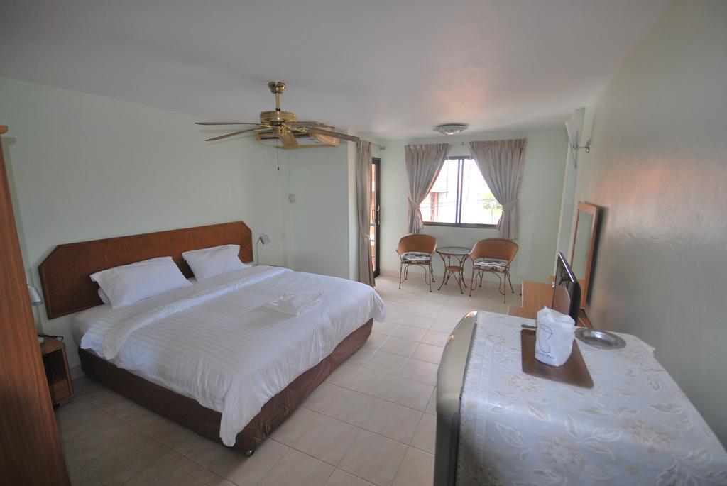Kingfisher House & Bar باتايا المظهر الخارجي الصورة
